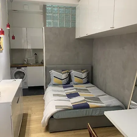 Joli 2/4 Personnes باريس